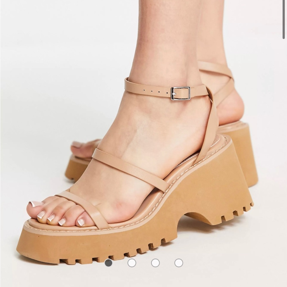 ASOS | ASOS NWOT Tan Leather Strappy Platform Sandals Size 6